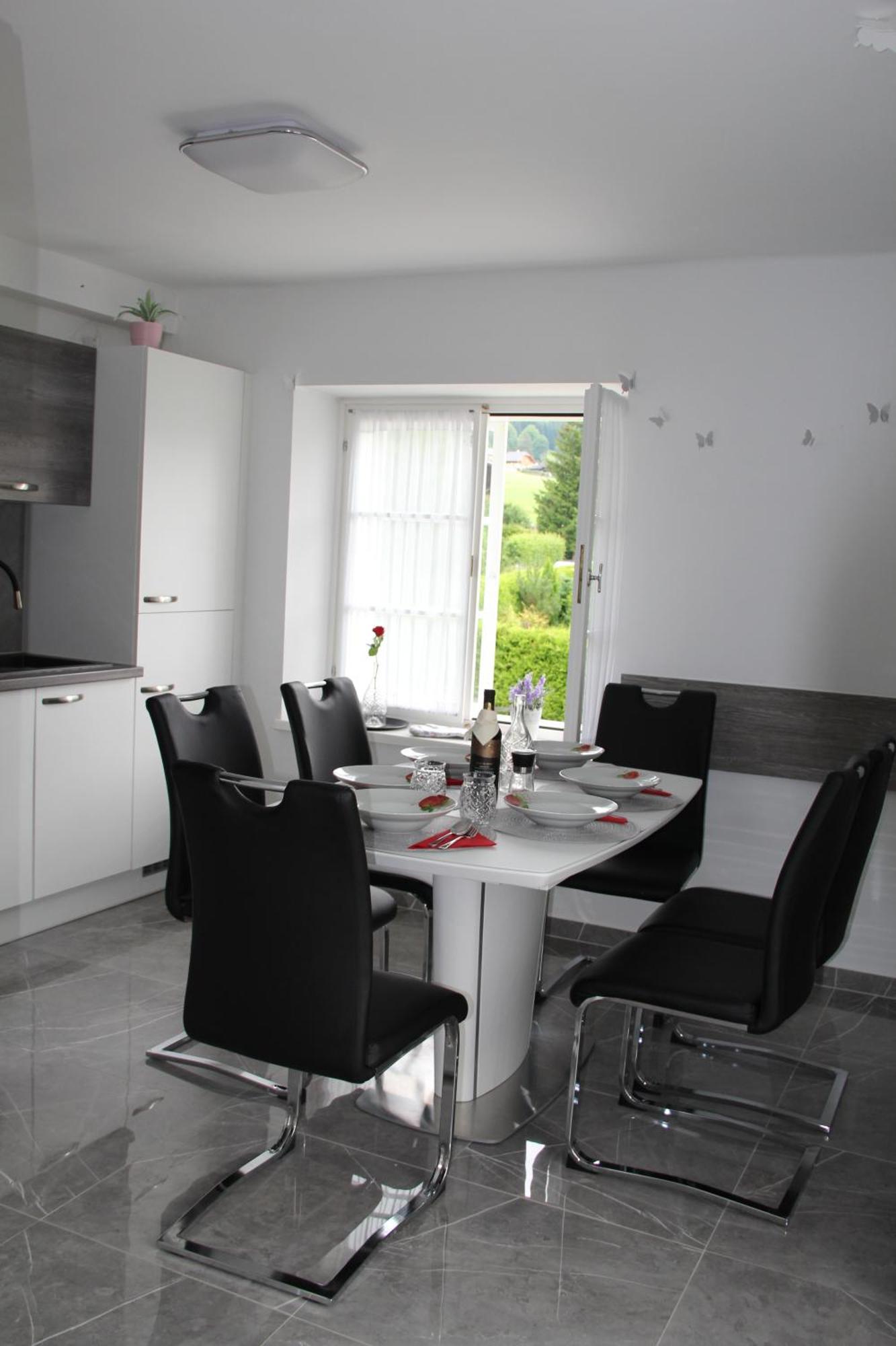 Ferienwohnung Grimmingblick - Auszeit Vom Alltag Obersdorf エクステリア 写真